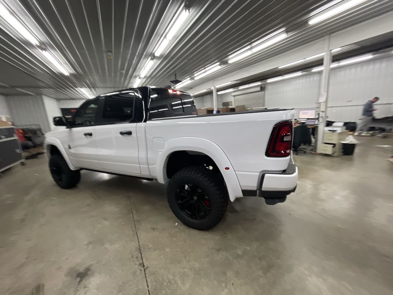 Vehicle Image 6