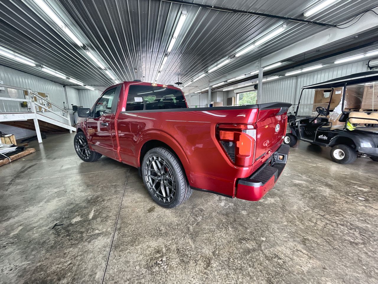 Vehicle Image 6