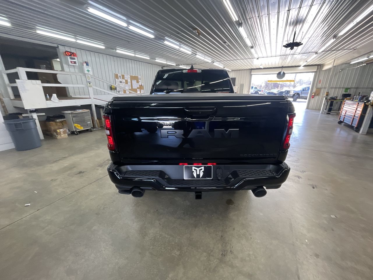 Vehicle Image 7