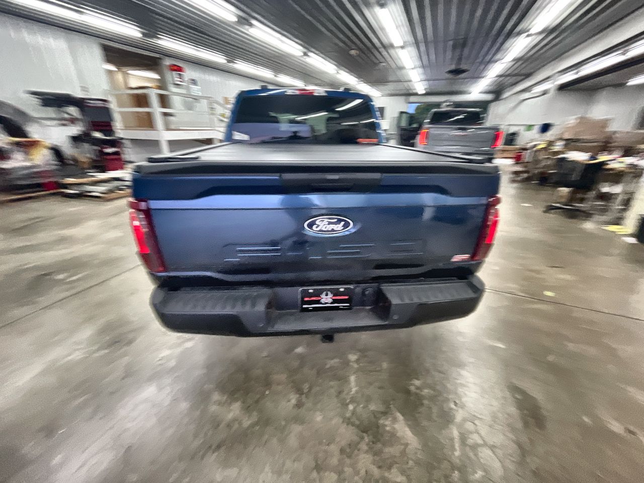 Vehicle Image 7