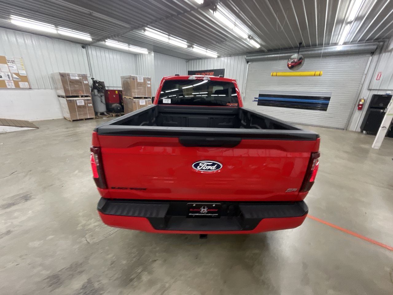 Vehicle Image 6