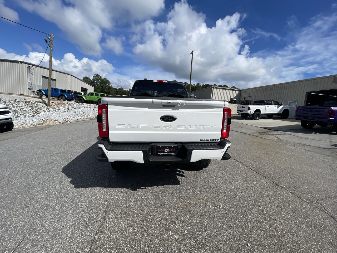 Vehicle Image 6