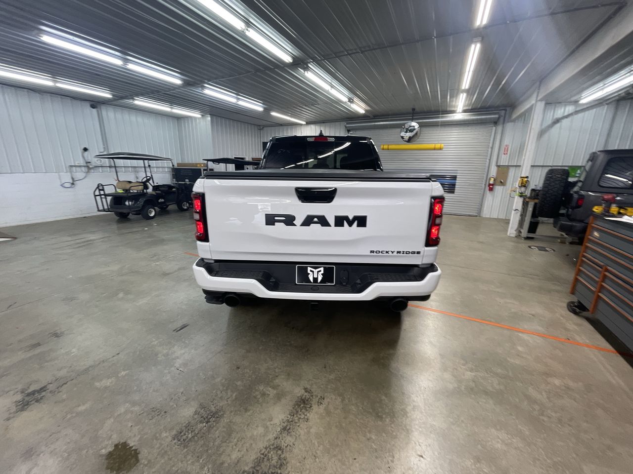 Vehicle Image 7