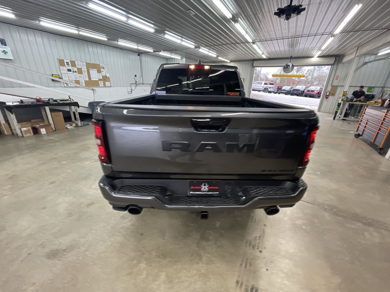 Vehicle Image 7