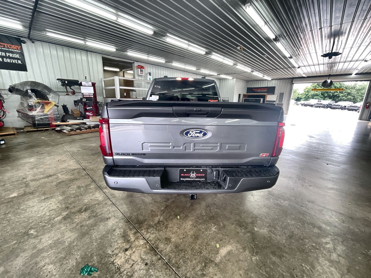 Vehicle Image 7