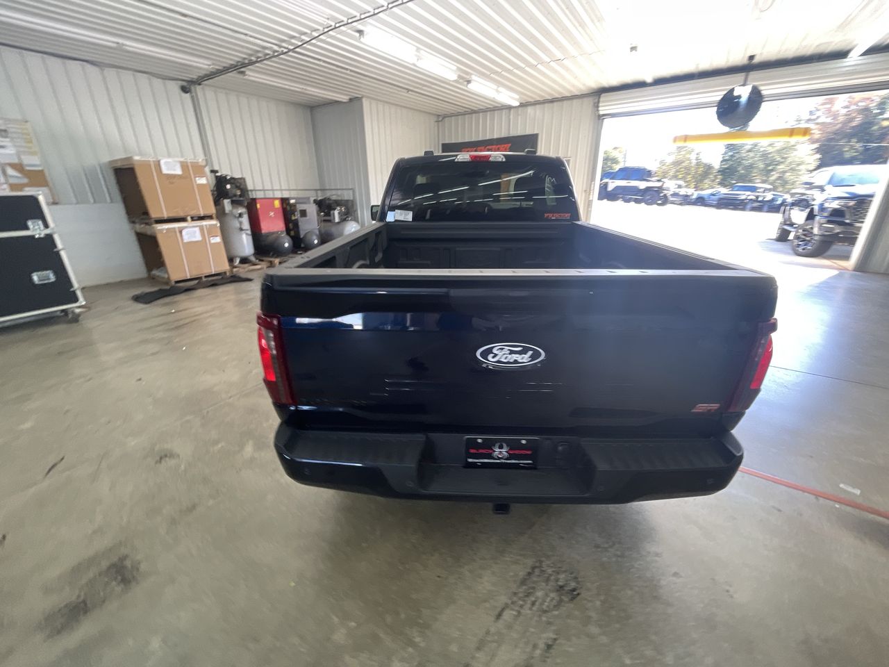 Vehicle Image 7