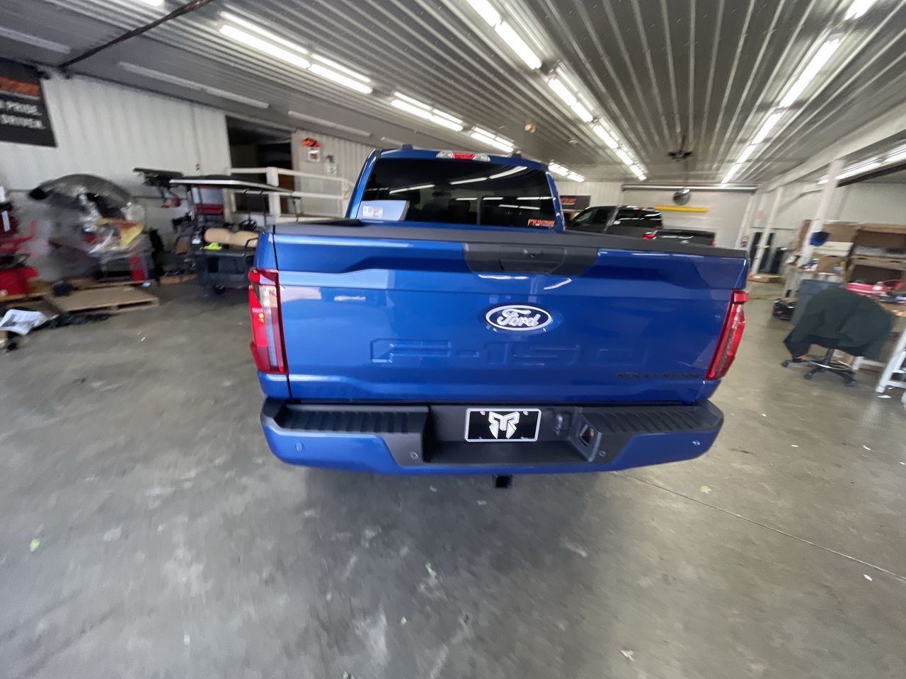 Vehicle Image 7