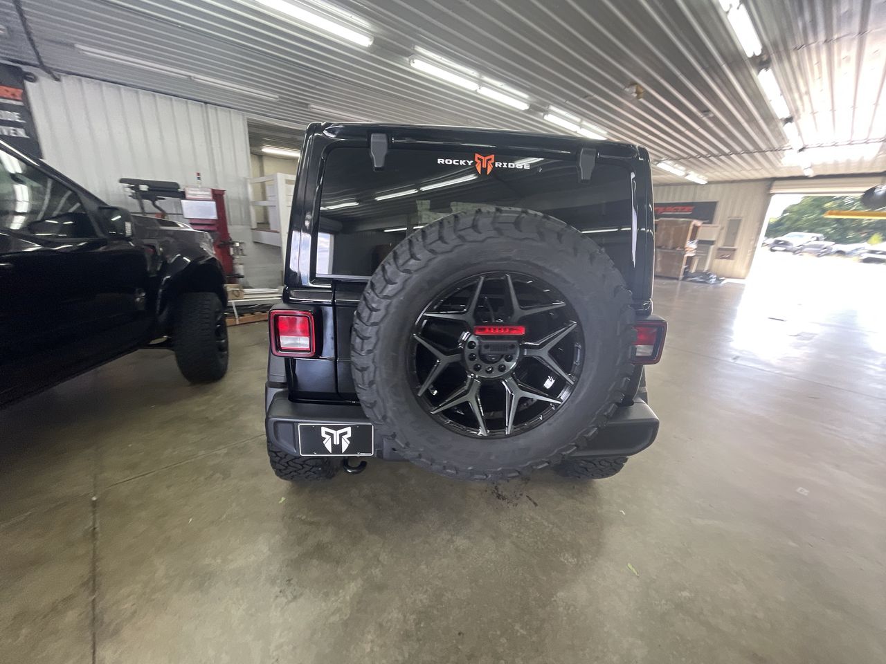 Vehicle Image 7