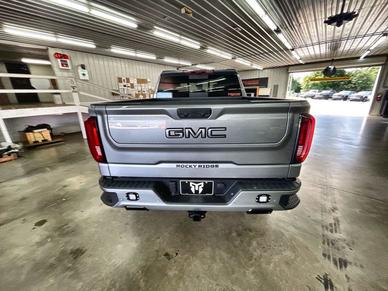 Vehicle Image 7