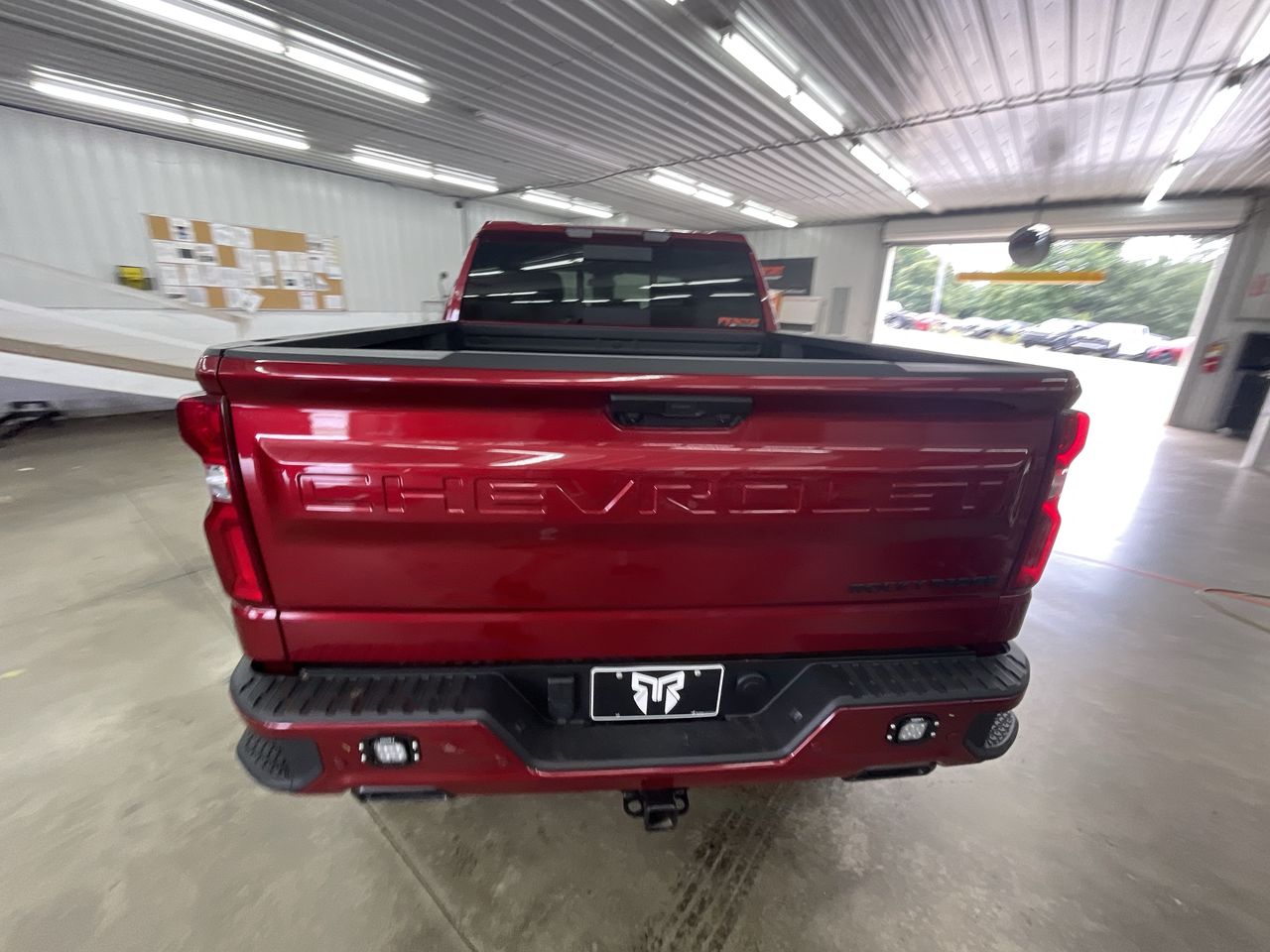 Vehicle Image 6