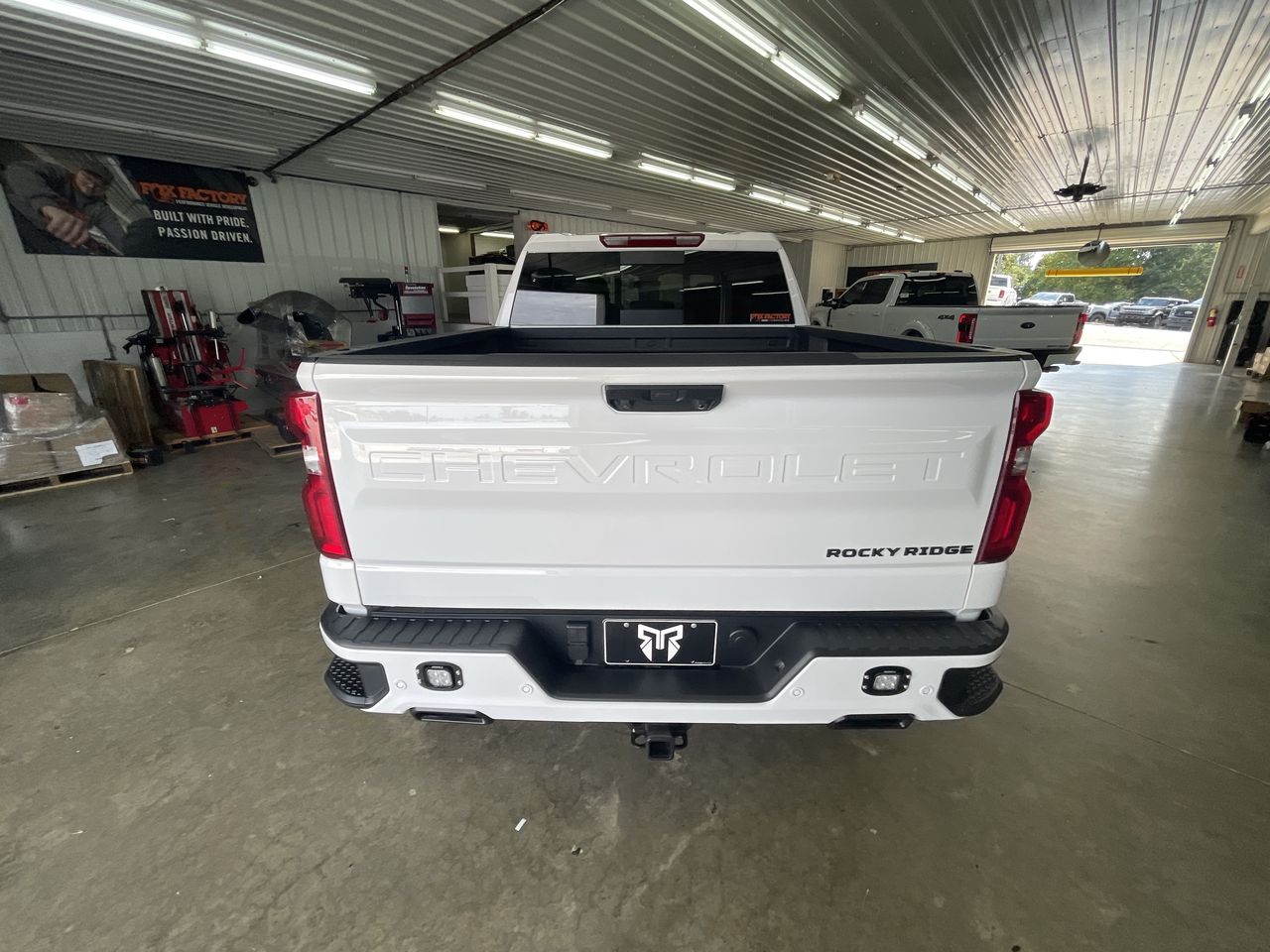 Vehicle Image 6