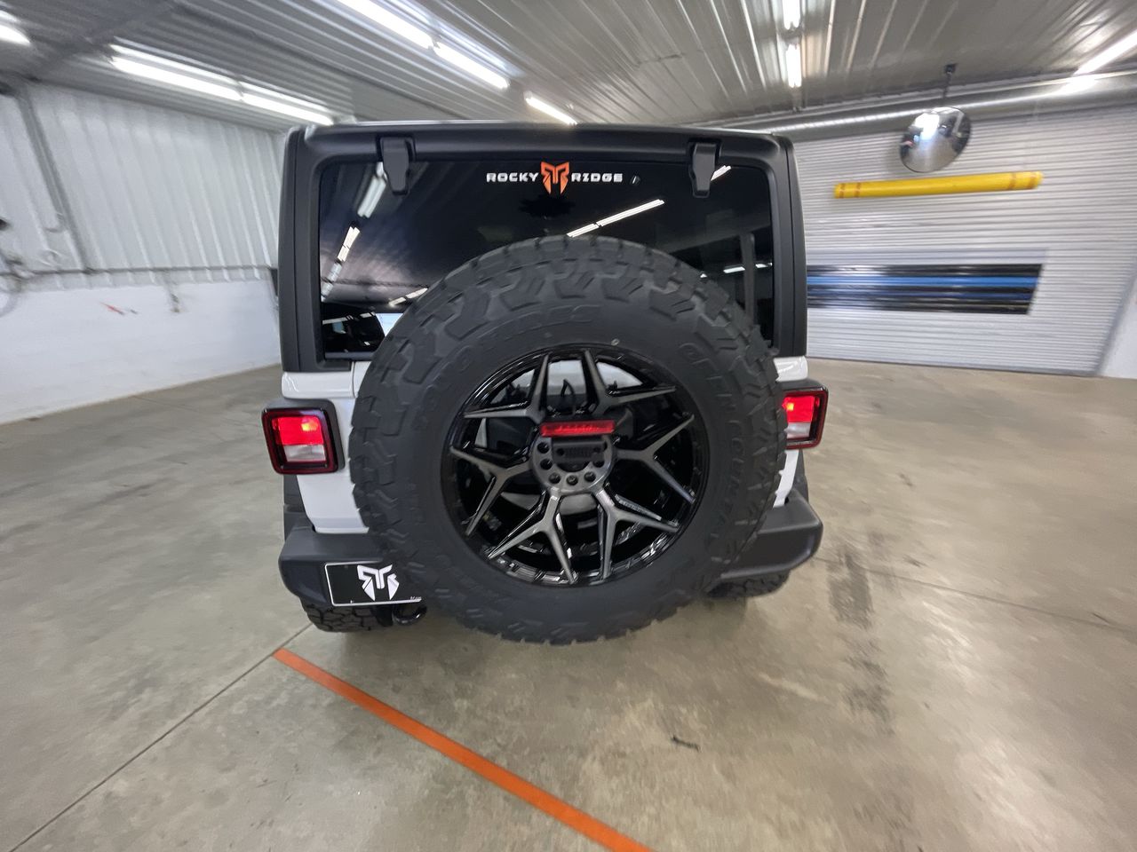 Vehicle Image 7