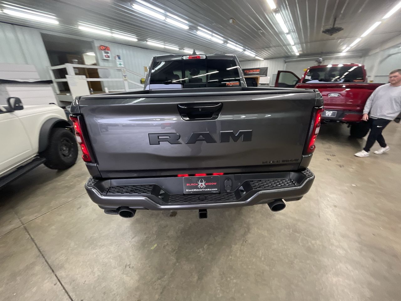 Vehicle Image 7