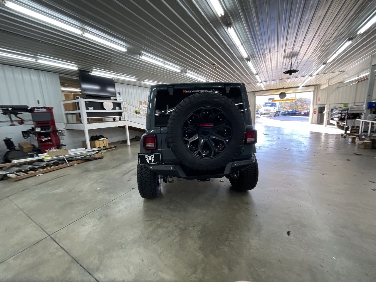 Vehicle Image 7