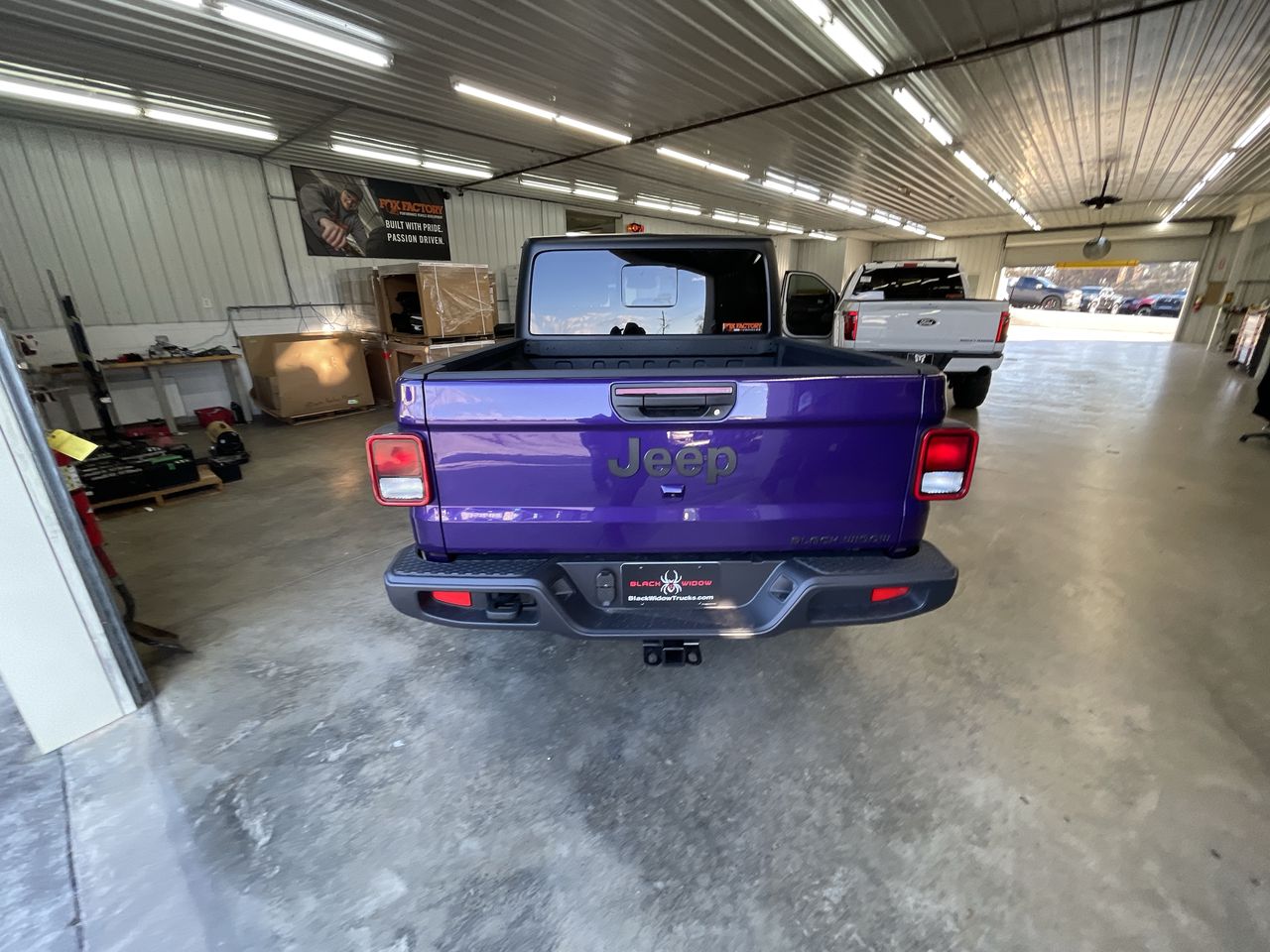 Vehicle Image 7