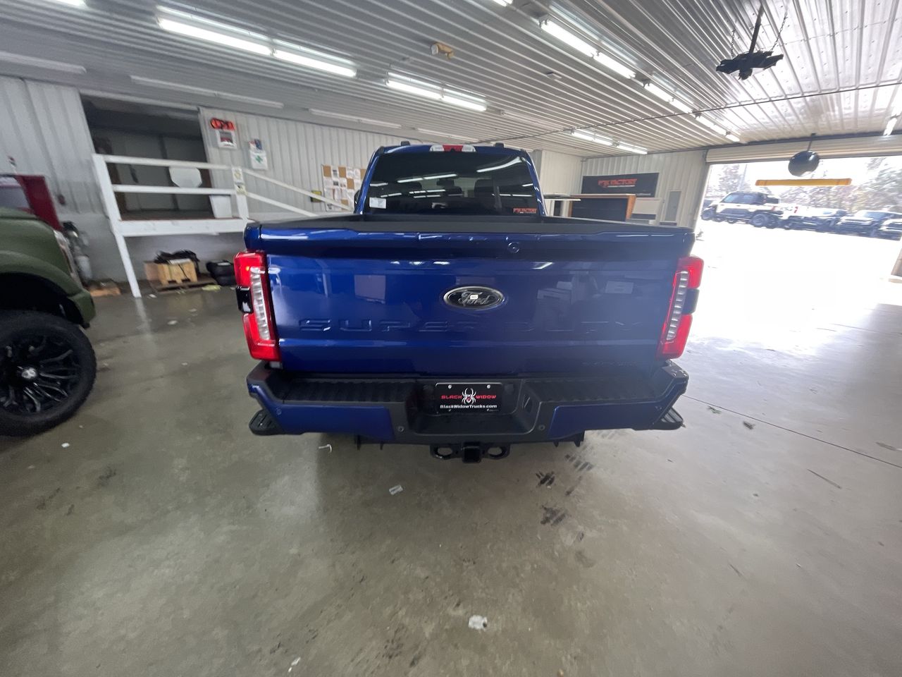 Vehicle Image 7