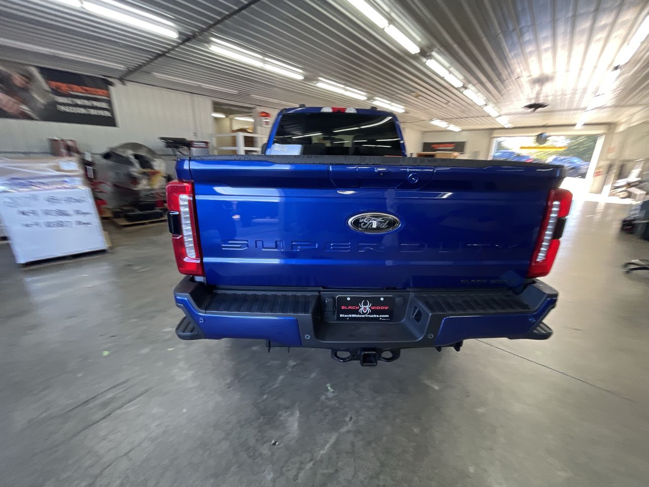 Vehicle Image 6