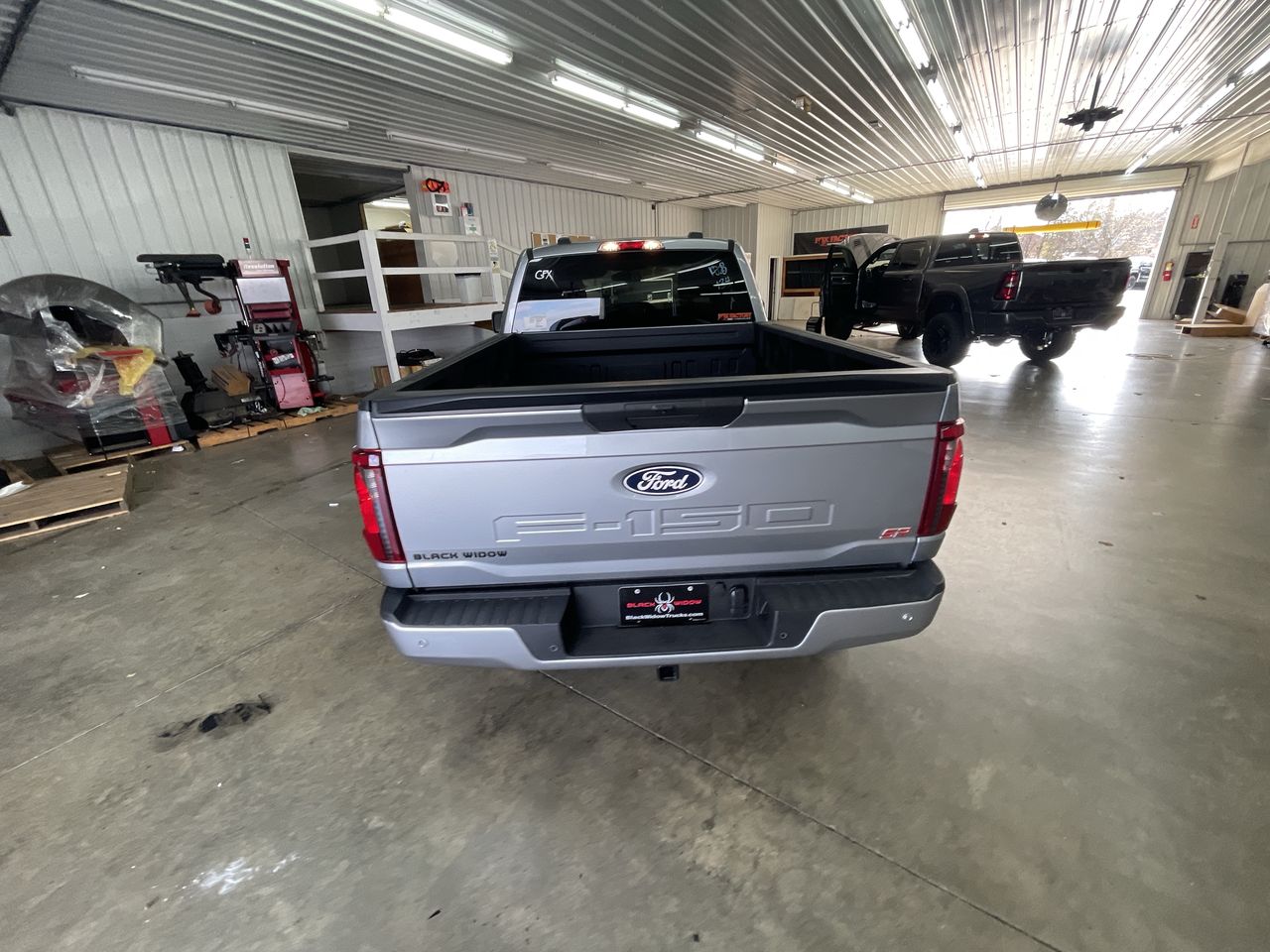 Vehicle Image 7