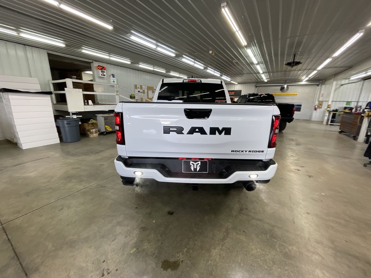Vehicle Image 7