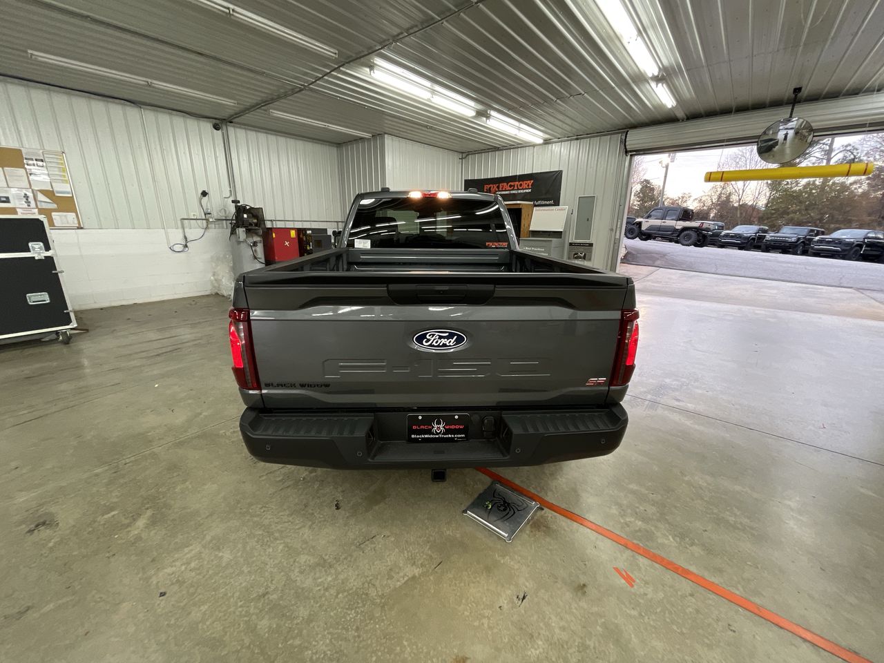 Vehicle Image 7