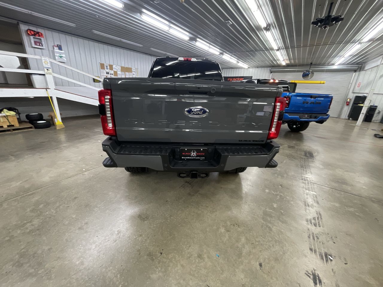 Vehicle Image 7