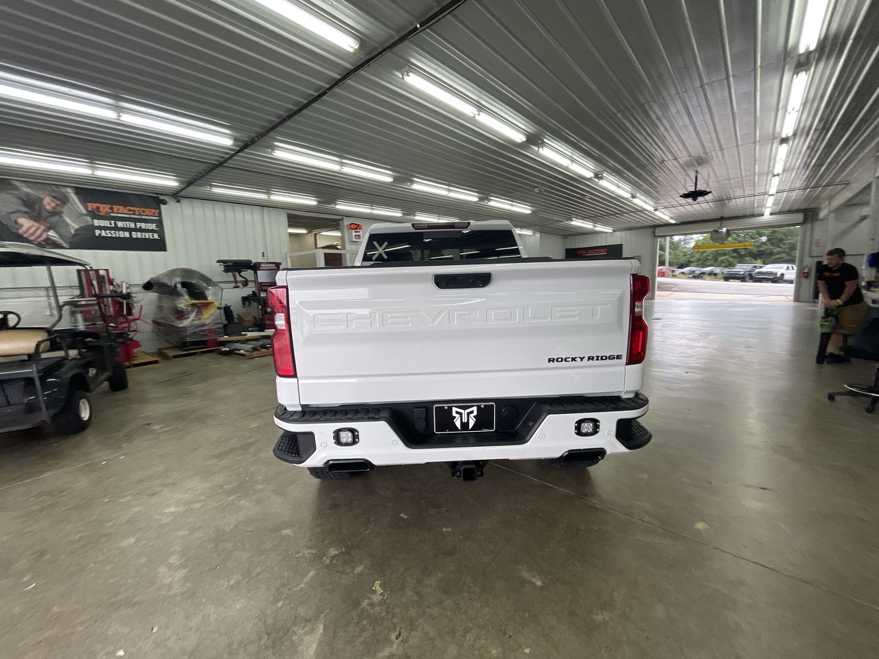 Vehicle Image 6
