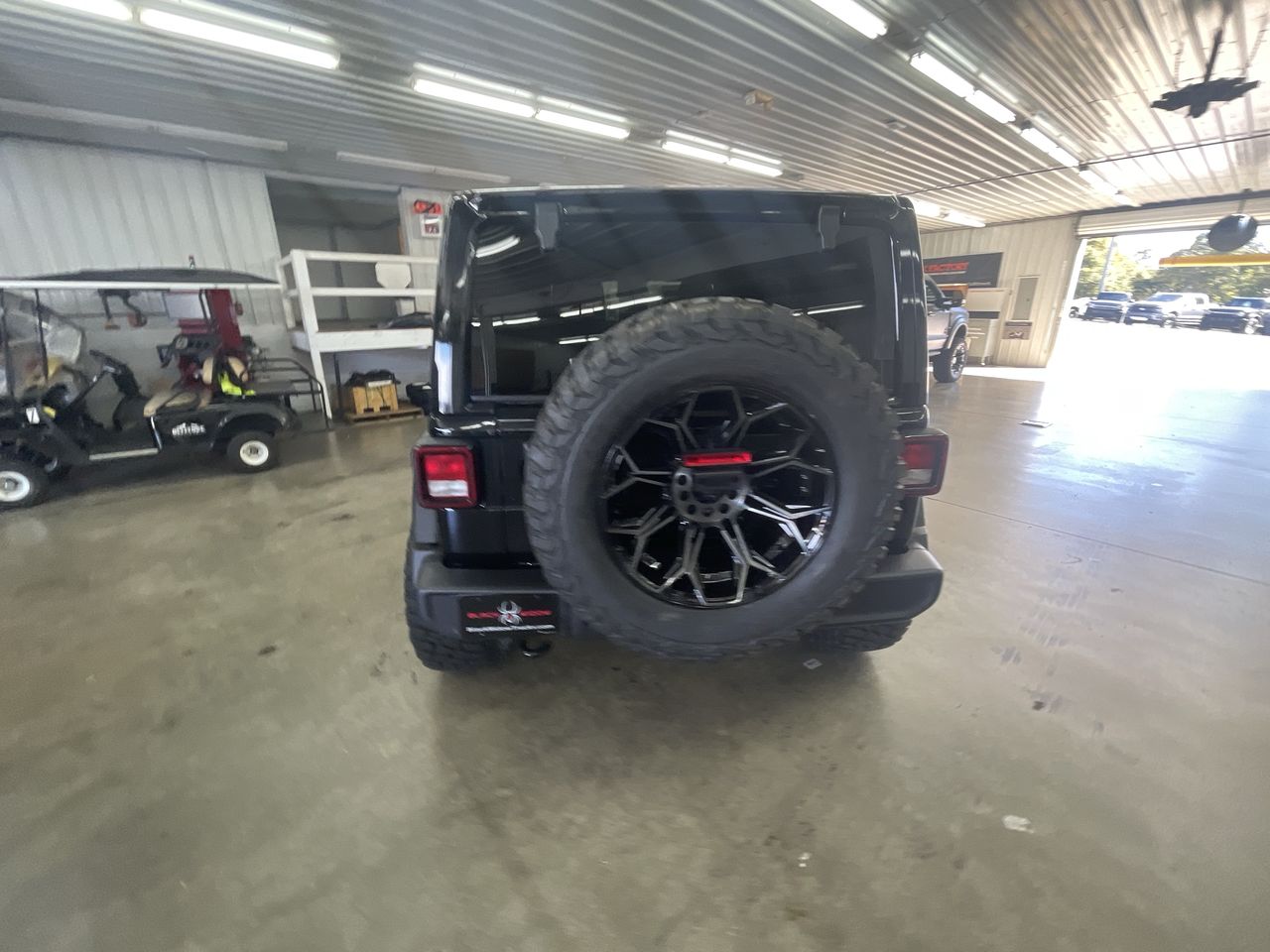 Vehicle Image 7