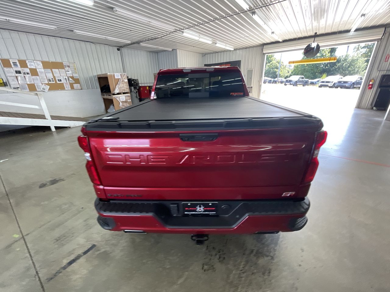 Vehicle Image 6