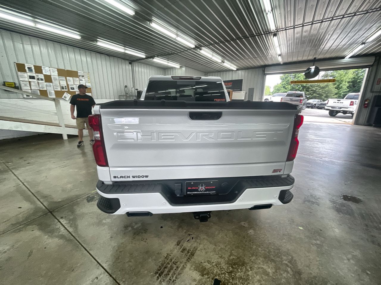 Vehicle Image 7