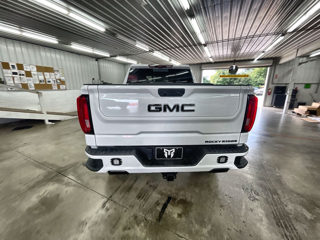 Vehicle Image 7