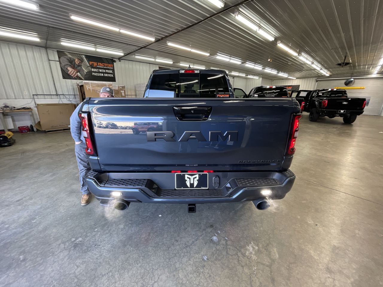 Vehicle Image 7