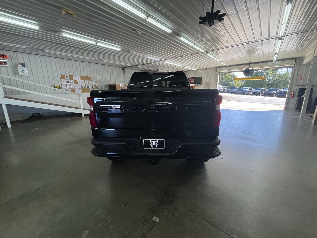 Vehicle Image 6