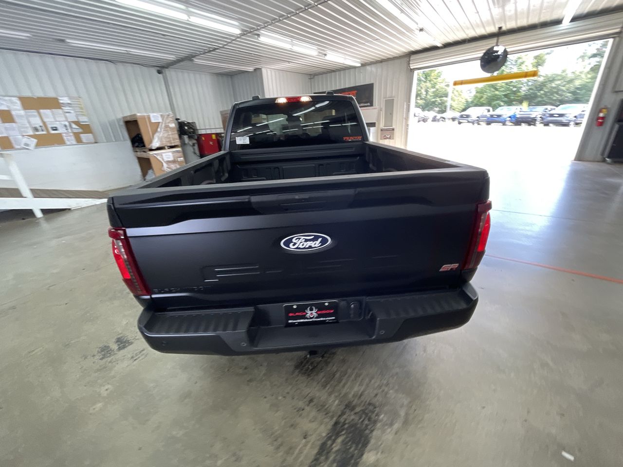 Vehicle Image 6
