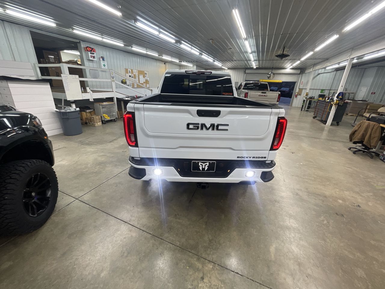 Vehicle Image 7