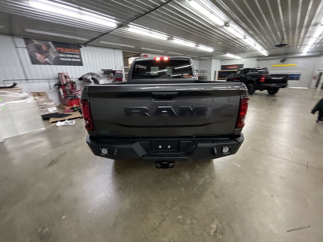 Vehicle Image 7