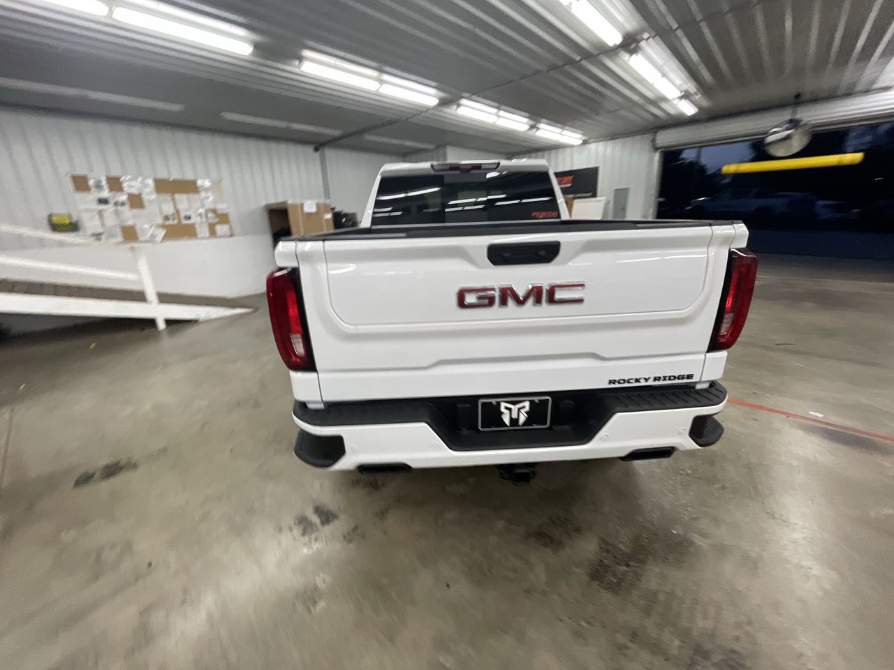 Vehicle Image 6
