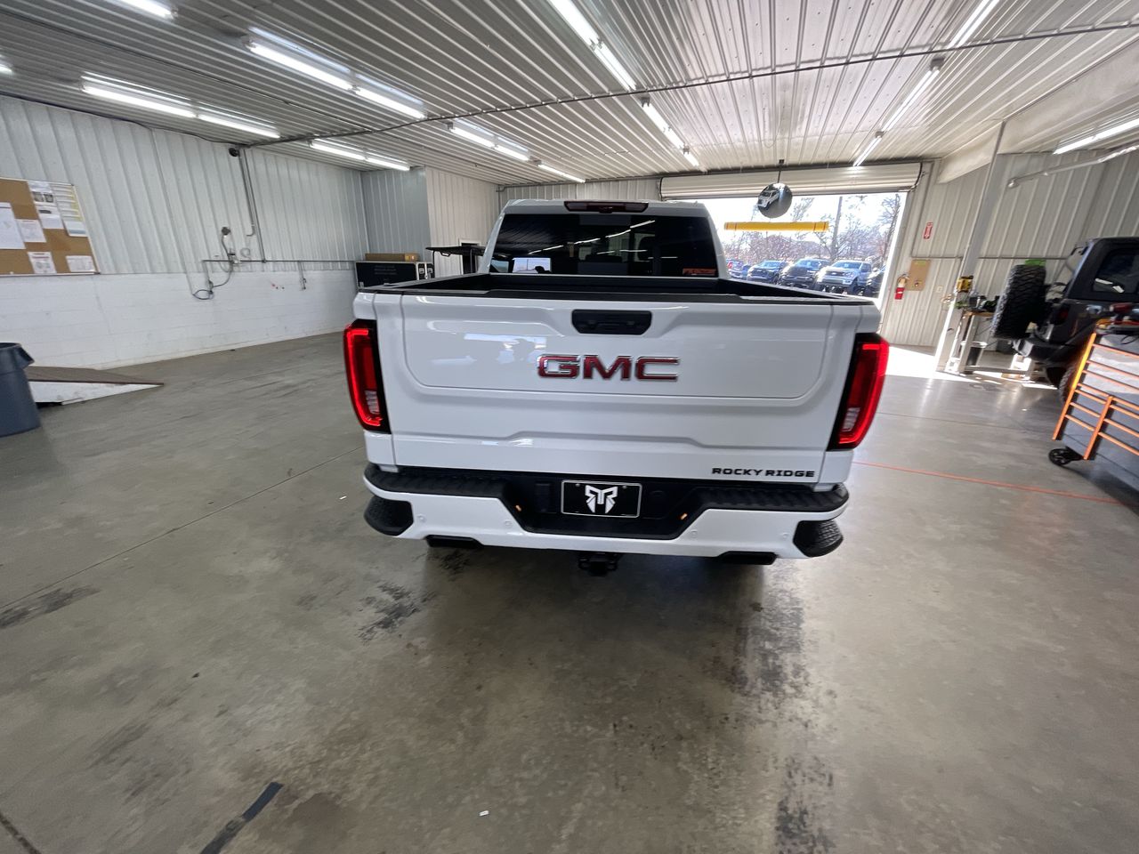 Vehicle Image 7