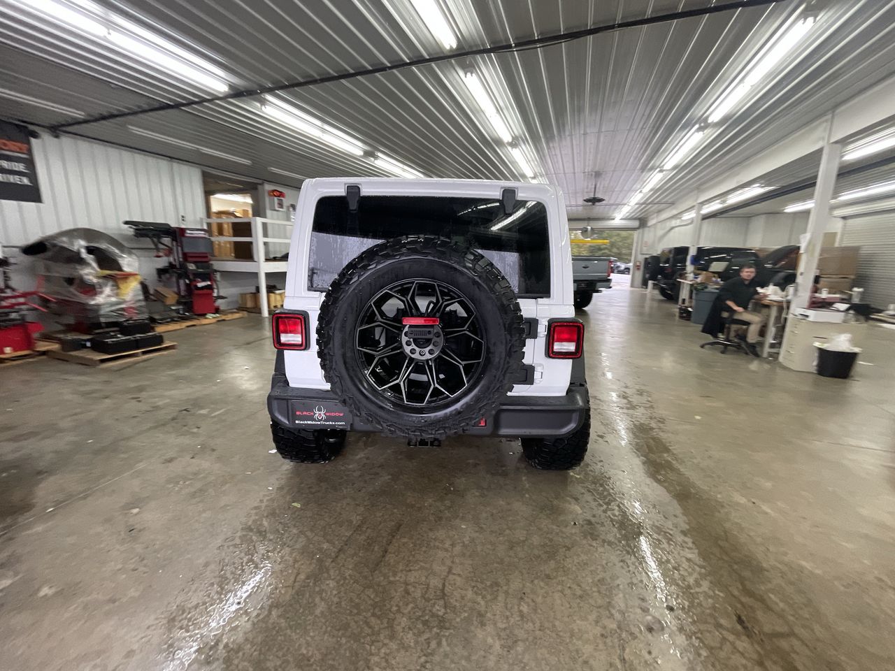 Vehicle Image 7