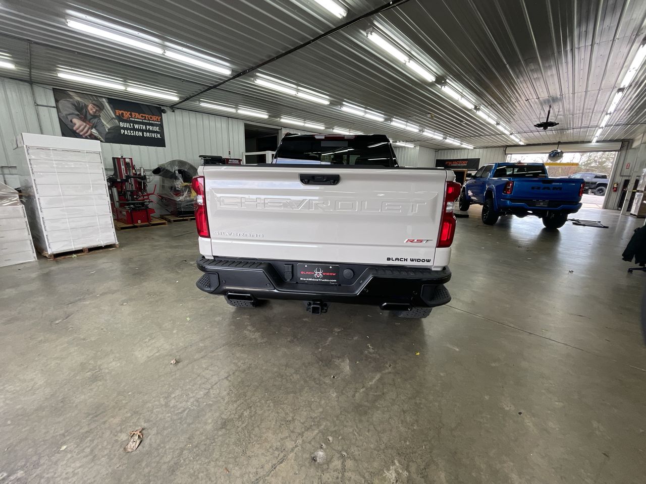 Vehicle Image 7