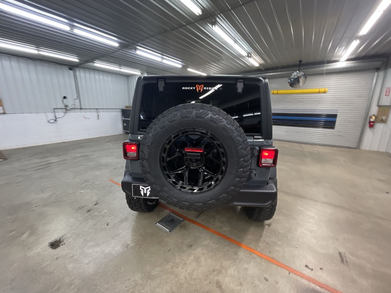 Vehicle Image 7