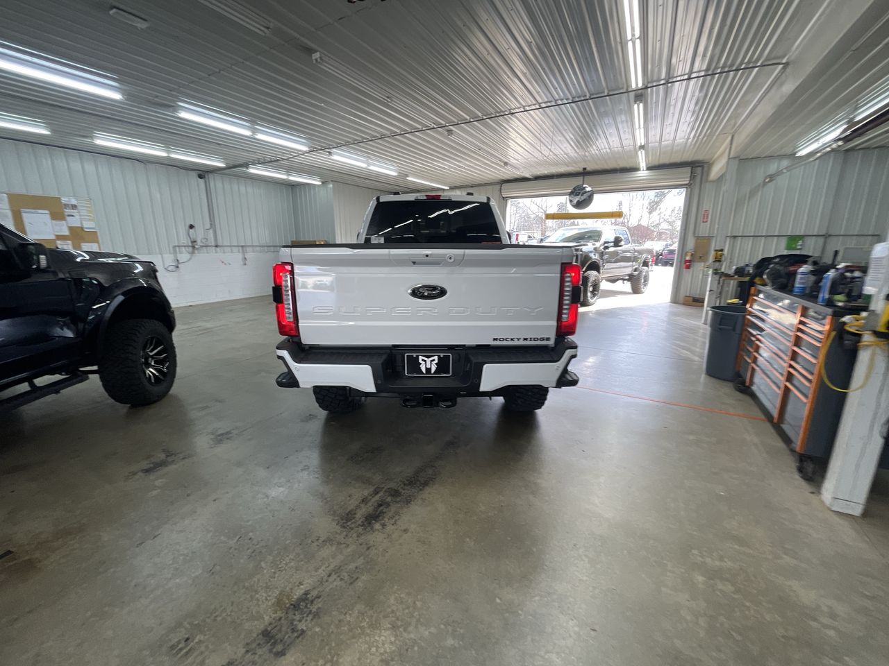 Vehicle Image 7