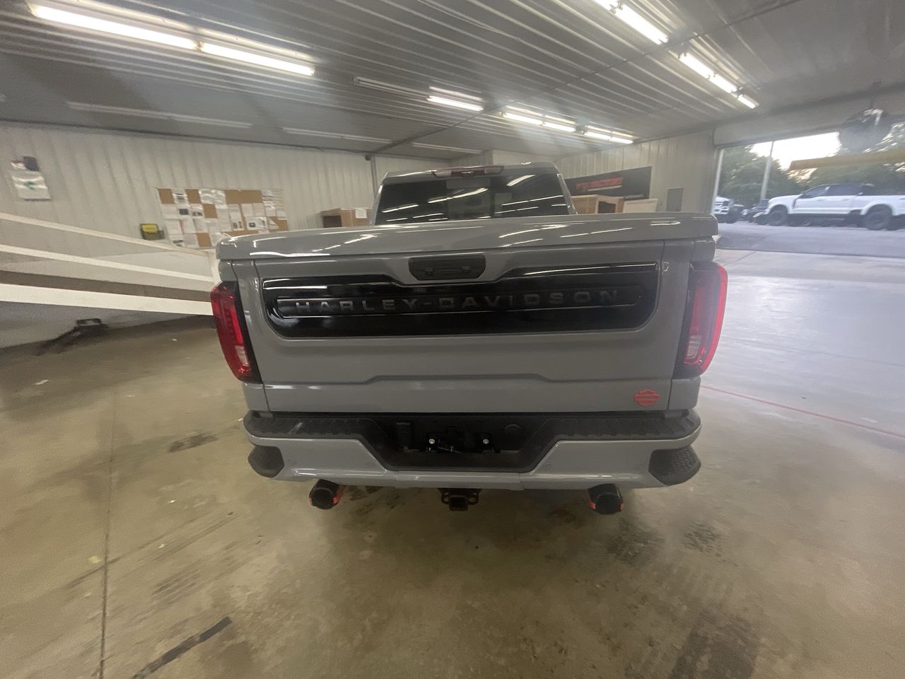 Vehicle Image 6