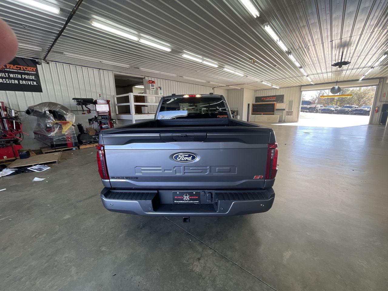 Vehicle Image 7