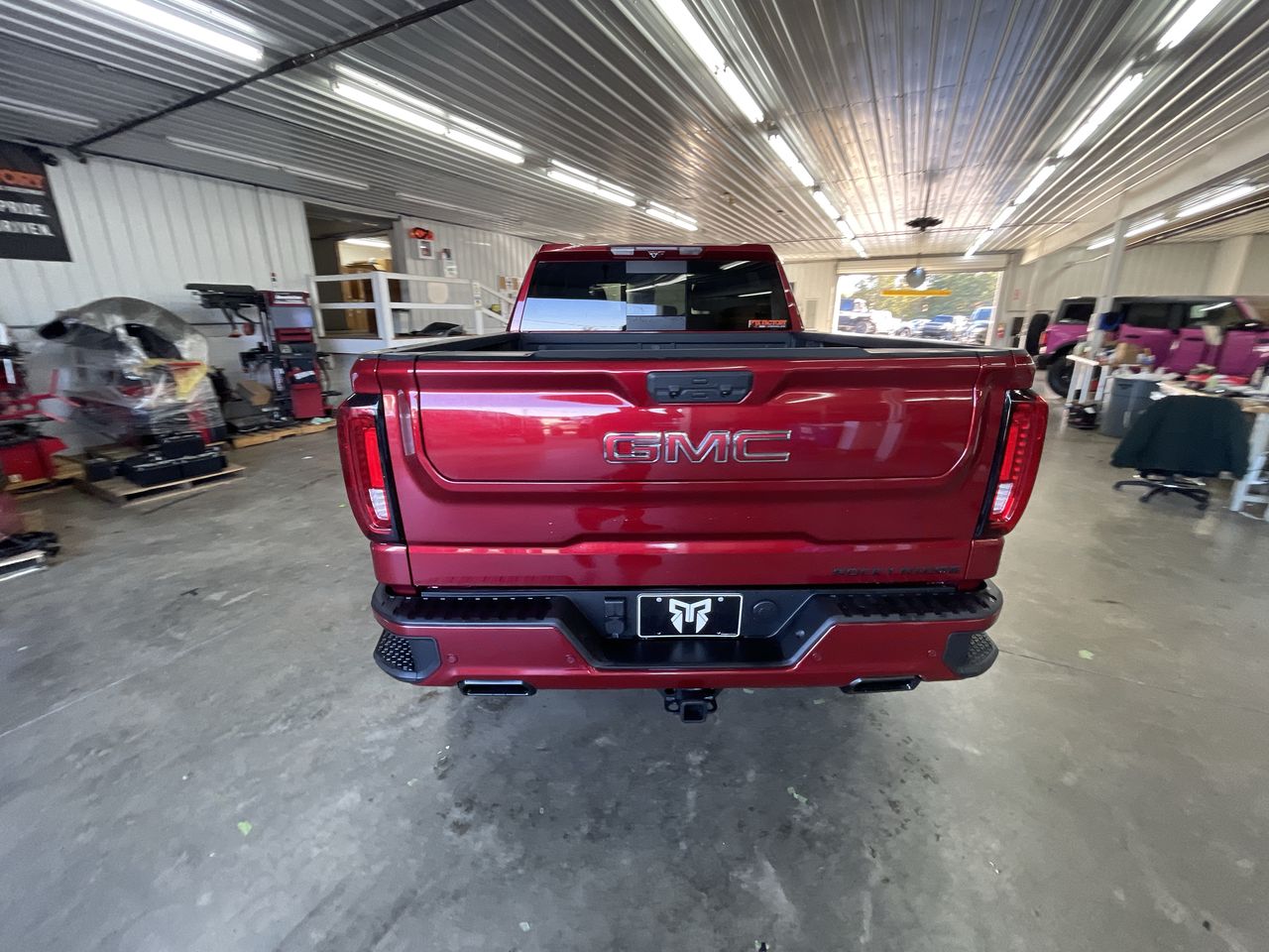 Vehicle Image 7