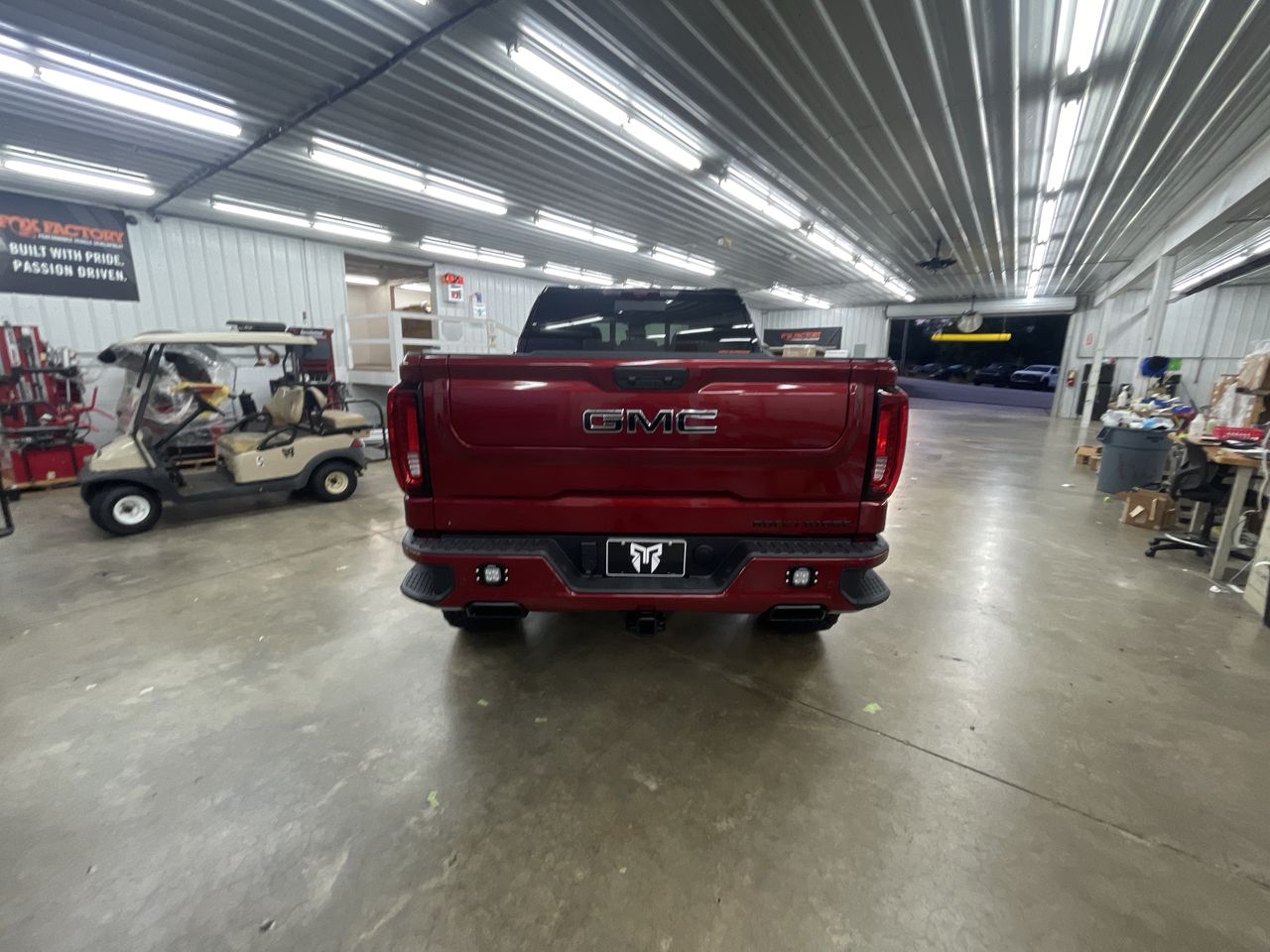 Vehicle Image 6