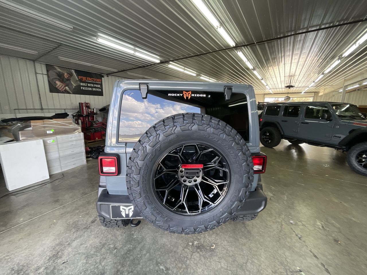 Vehicle Image 7
