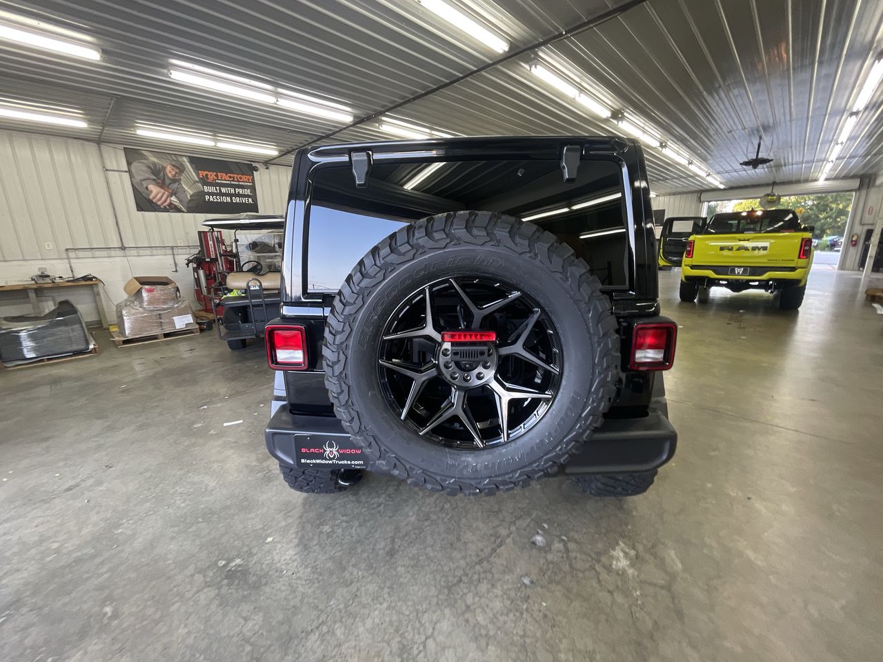 Vehicle Image 6
