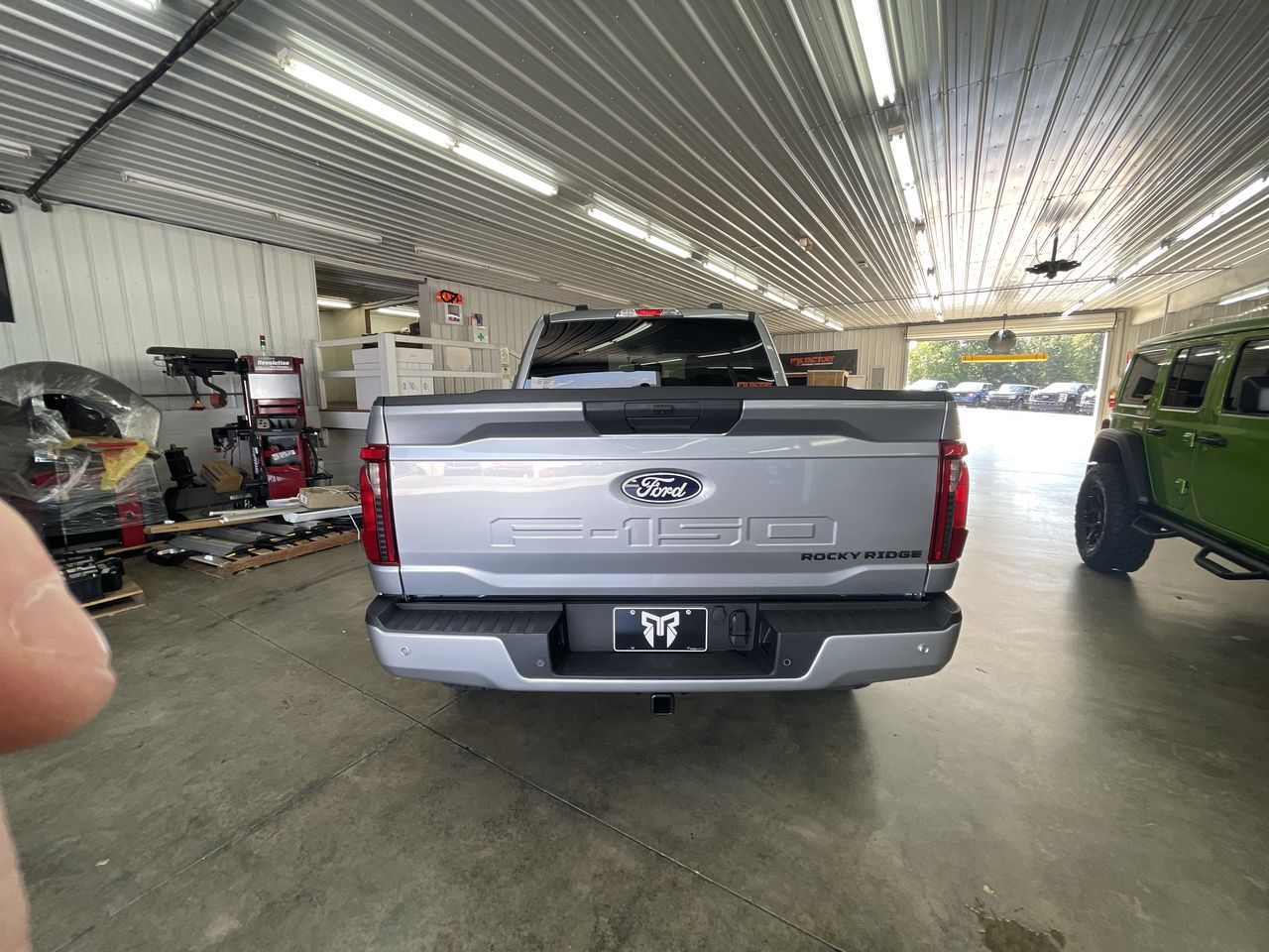 Vehicle Image 7