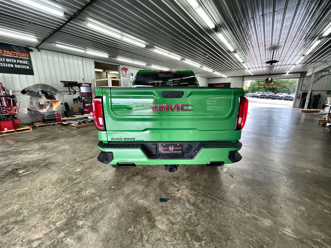 Vehicle Image 7