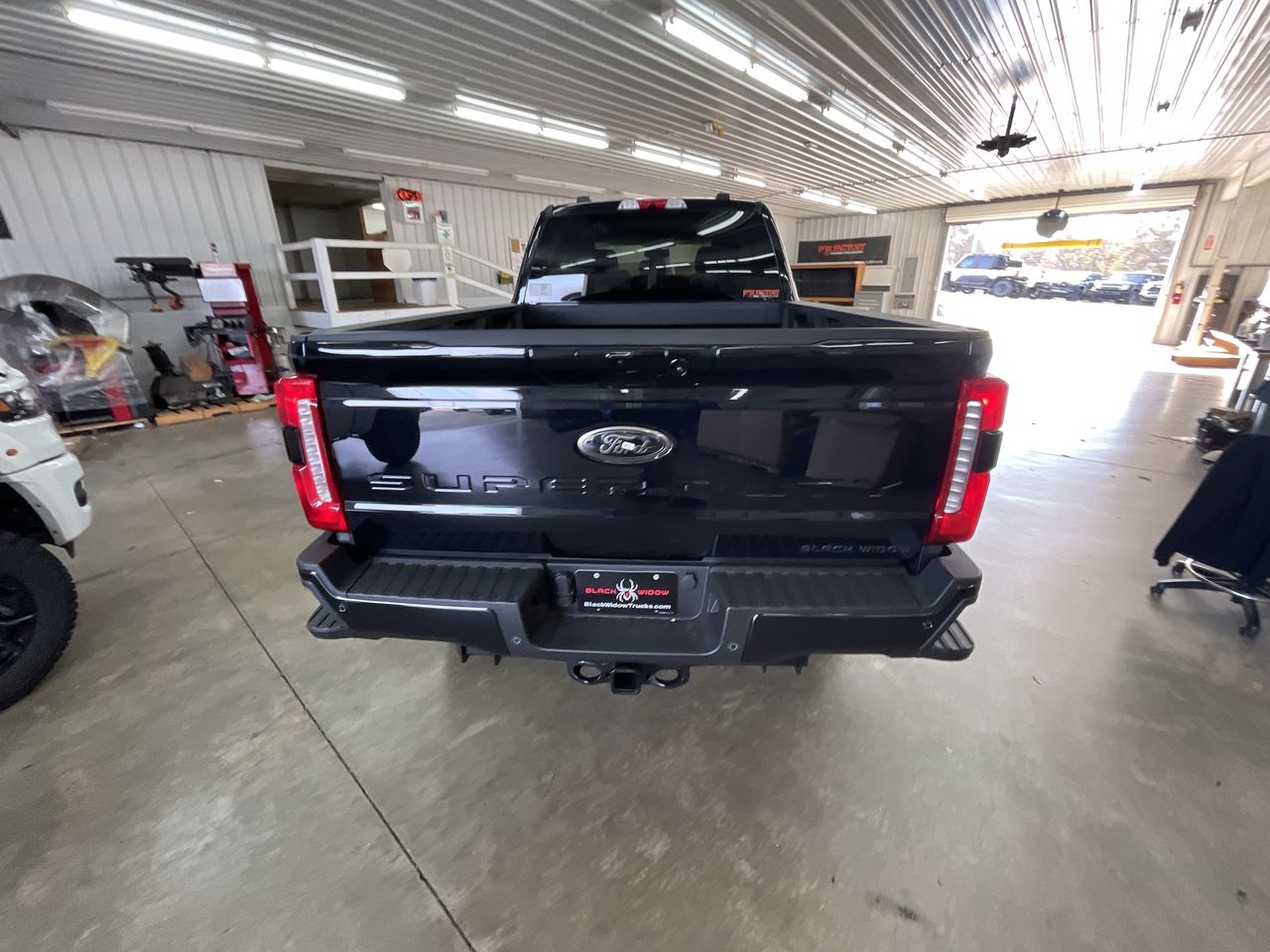 Vehicle Image 7